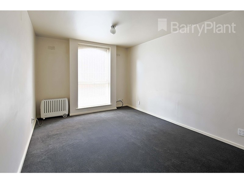 2/6 St James Avenue, Springvale VIC 3171