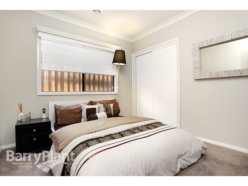 8 Tulip Way, Keysborough VIC 3173