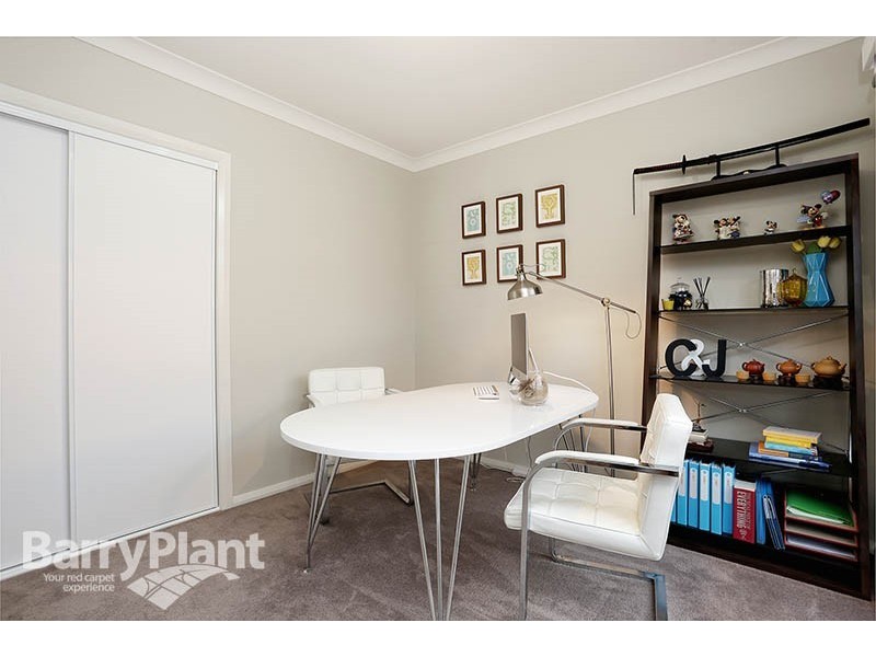 8 Tulip Way, Keysborough VIC 3173