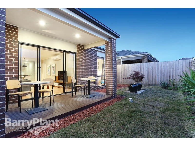 8 Tulip Way, Keysborough VIC 3173