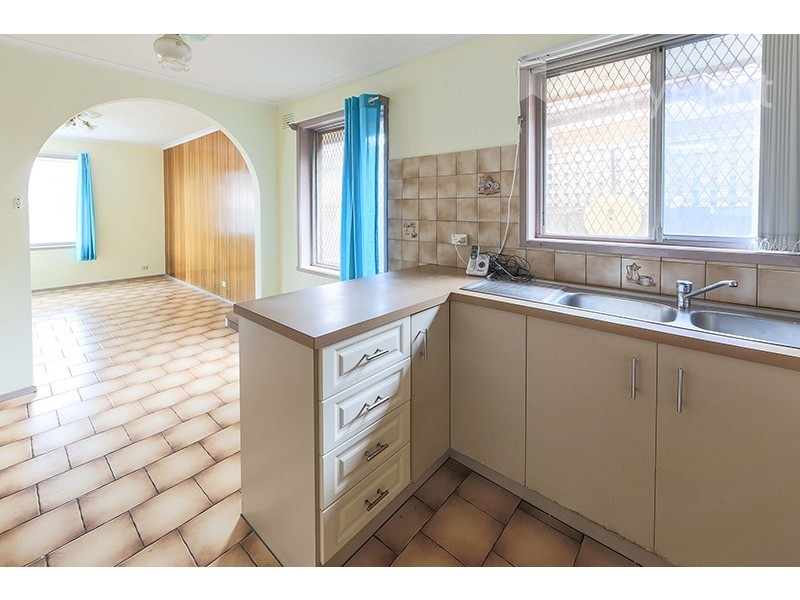 1/6 Kiandra Close, Noble Park VIC 3174