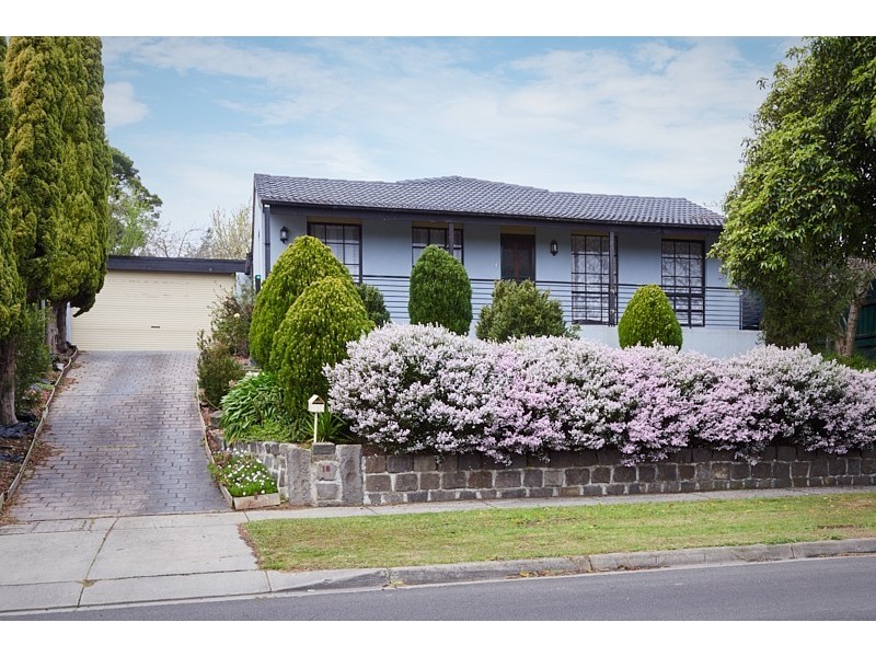 10 Sydney Parkinson Ave, Endeavour Hills VIC 3802