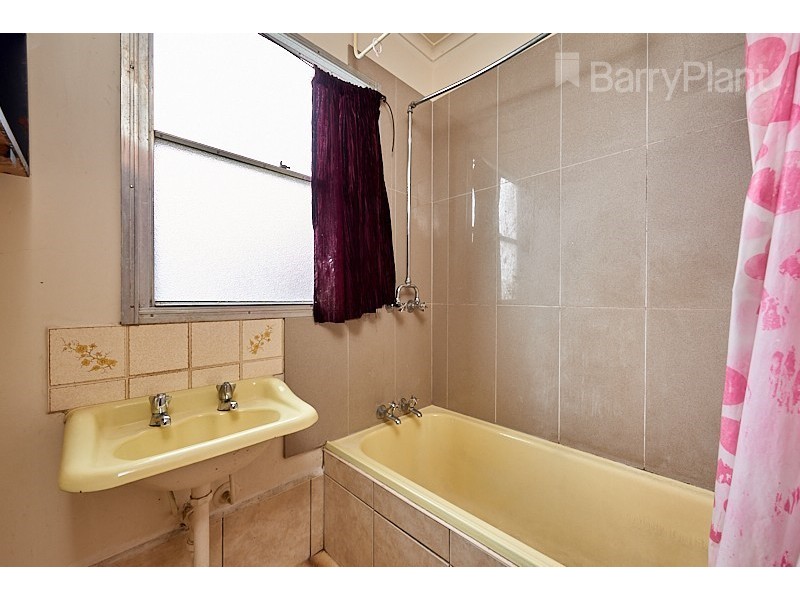 6 Orange Court, Doveton VIC 3177