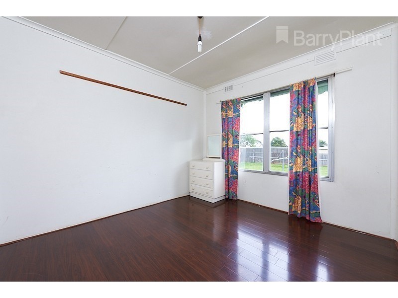 6 Orange Court, Doveton VIC 3177