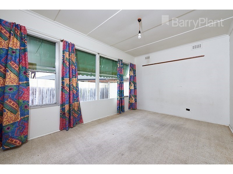 6 Orange Court, Doveton VIC 3177