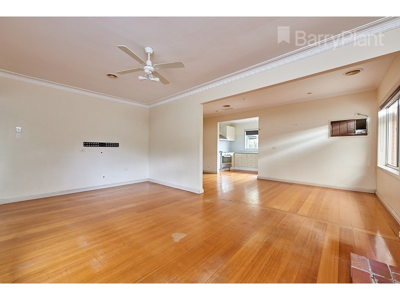 13 The Fairway, Hampton Park VIC 3976