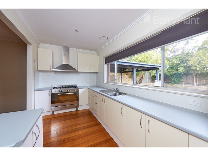 13 The Fairway, Hampton Park VIC 3976