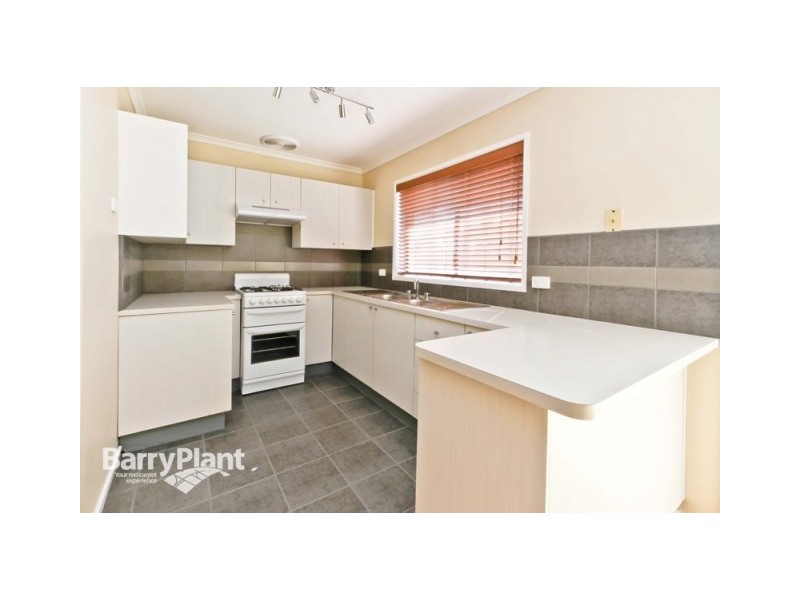 2/7 Bluegum Court, Narre Warren VIC 3805