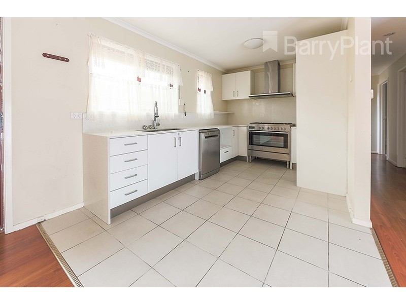 2/23 Bowmore Road, Noble Park VIC 3174