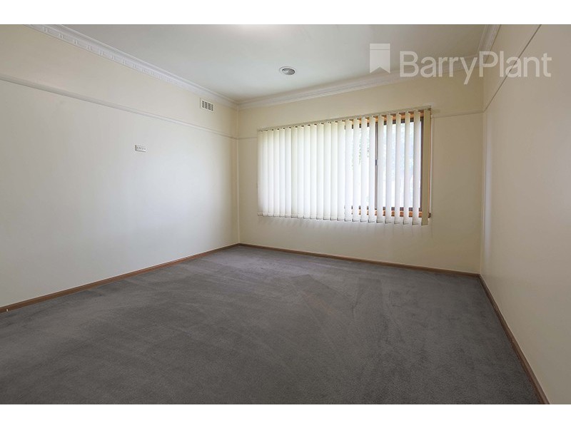 6 Vincent Cres, Noble Park VIC 3174