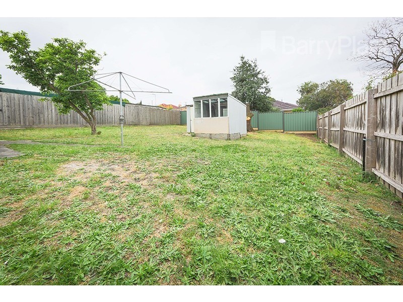 6 Vincent Cres, Noble Park VIC 3174