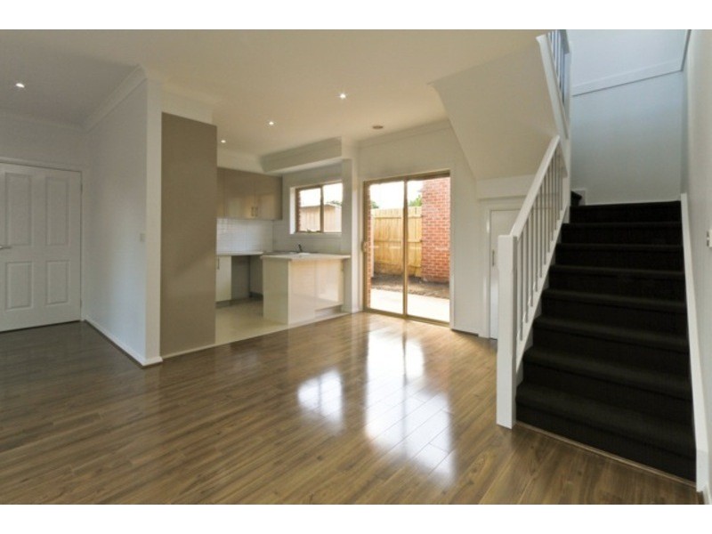 1/37 Ellt Cres, Noble Park VIC 3174