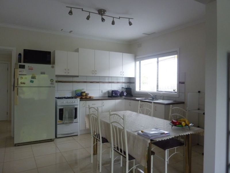 1/11 Jeffrey Street, Dandenong North VIC 3175
