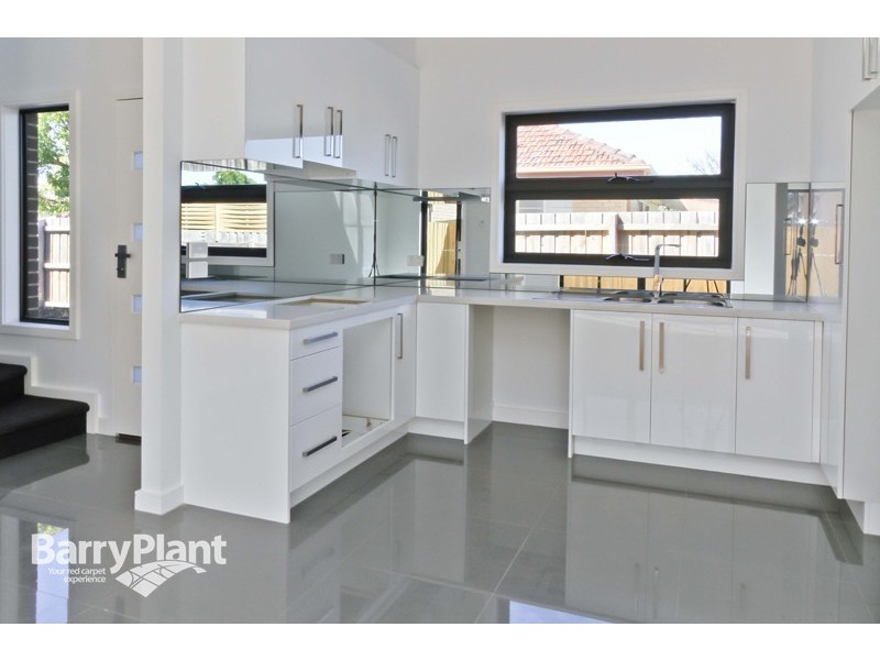 2/40 Stuart Street, Noble Park VIC 3174