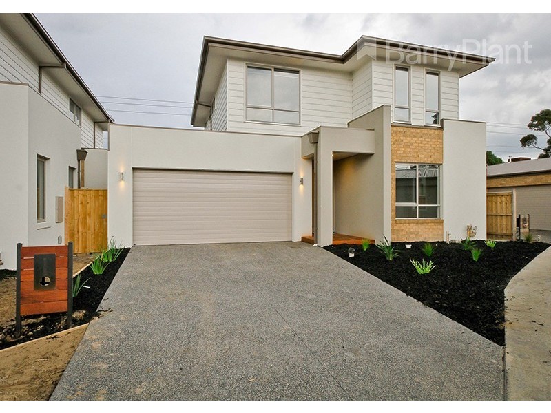 1 Oakmont Court, Frankston VIC 3199