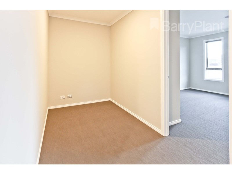 1 Oakmont Court, Frankston VIC 3199