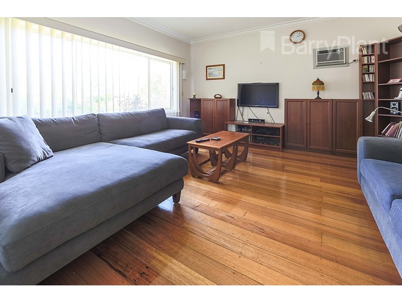 90 Liege Ave, Noble Park VIC 3174