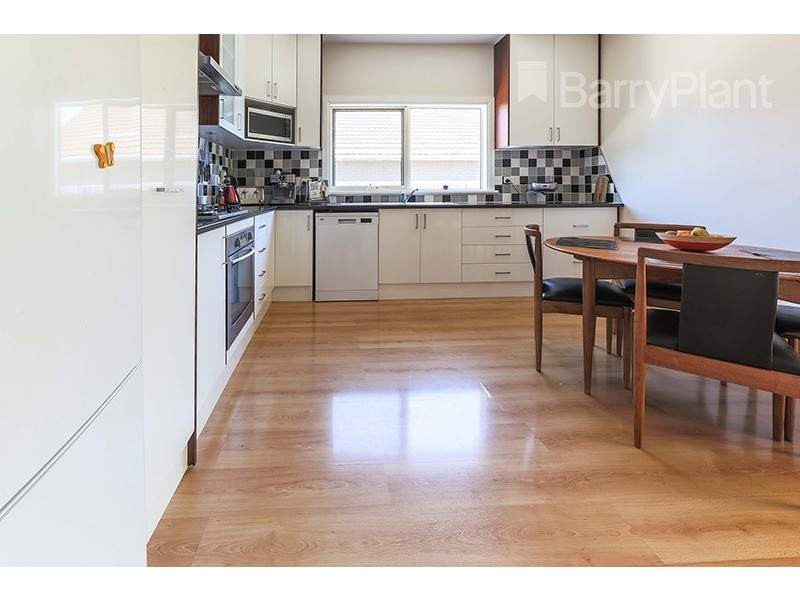 90 Liege Ave, Noble Park VIC 3174