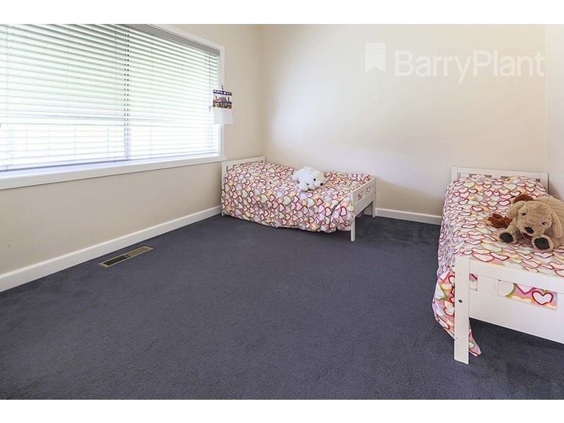 90 Liege Ave, Noble Park VIC 3174