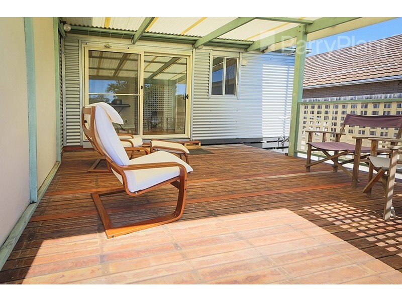 90 Liege Ave, Noble Park VIC 3174