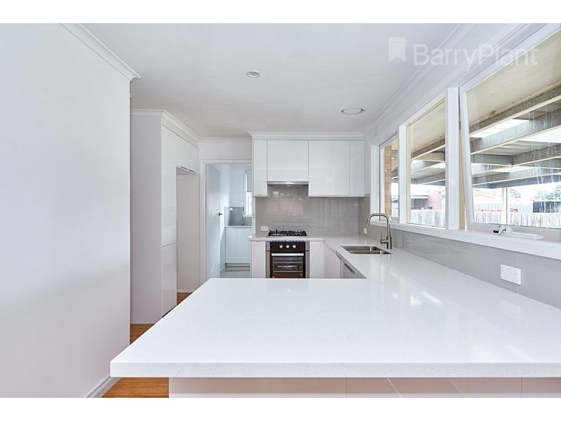 10 Nicholas Street, Keysborough VIC 3173