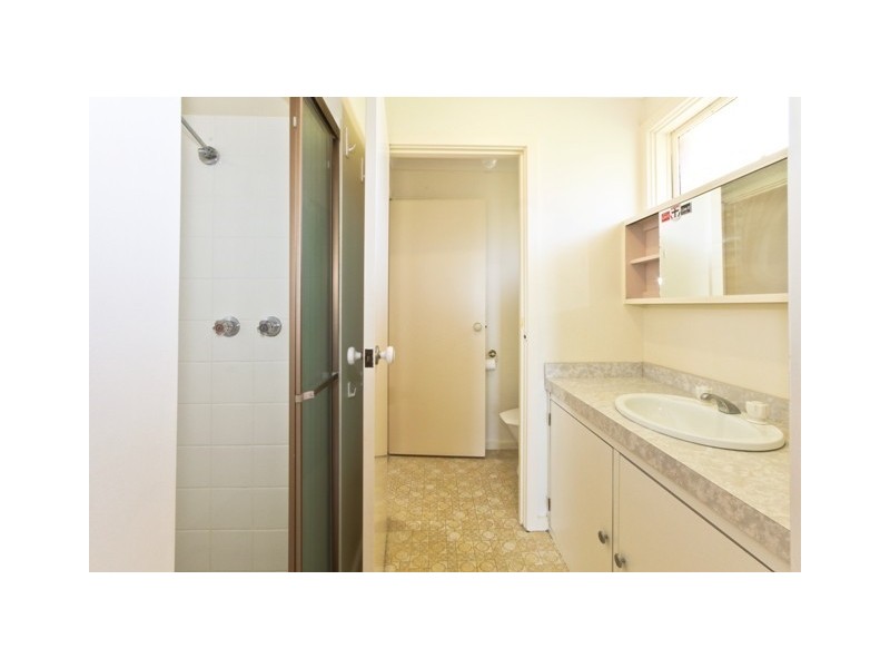 8 Murray Close, Noble Park VIC 3174