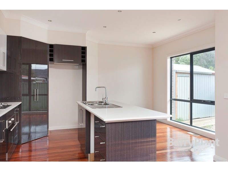 1A Kingswood Crescent, Noble Park North VIC 3174