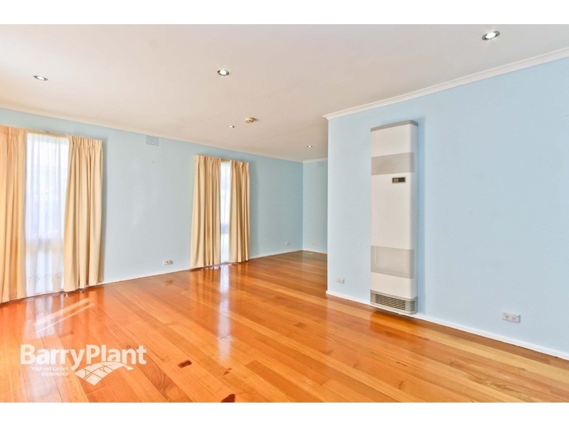 5 Tillbrook Court, Noble Park North VIC 3174