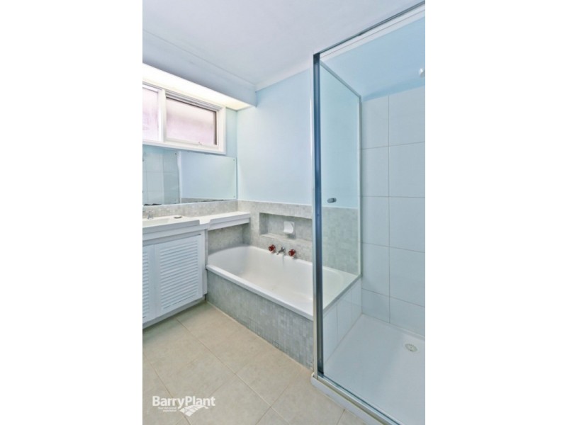 5 Tillbrook Court, Noble Park North VIC 3174