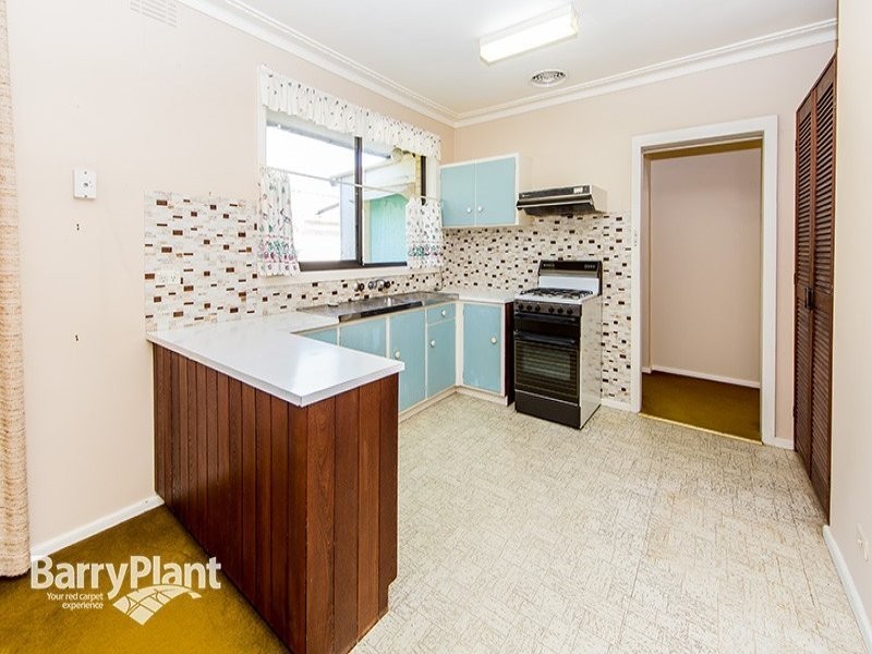 28 Wimpole Street, Noble Park North VIC 3174