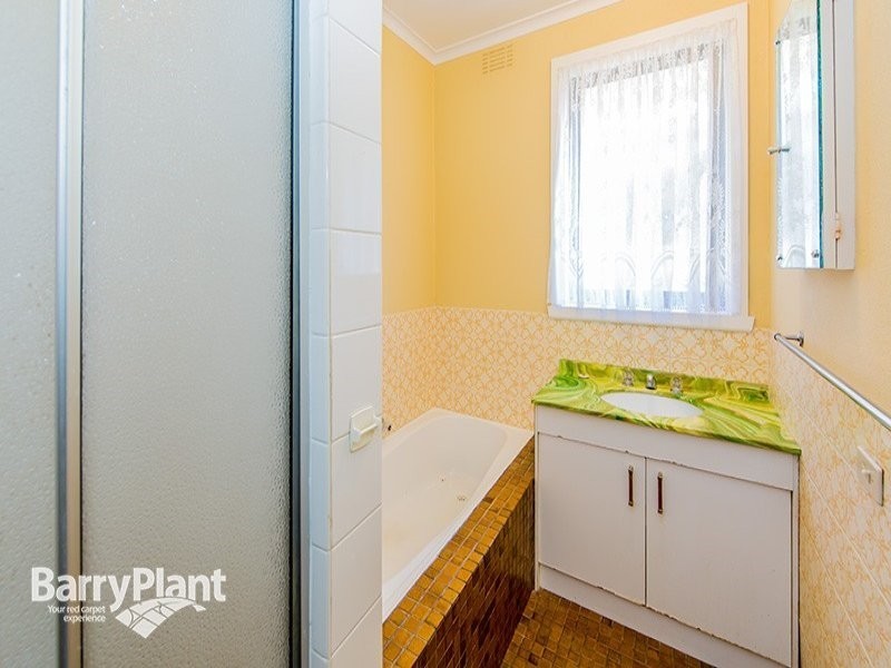 28 Wimpole Street, Noble Park North VIC 3174