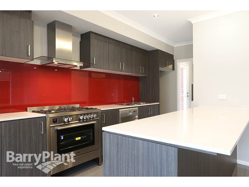 41 Solsbury Crescent, Keysborough VIC 3173