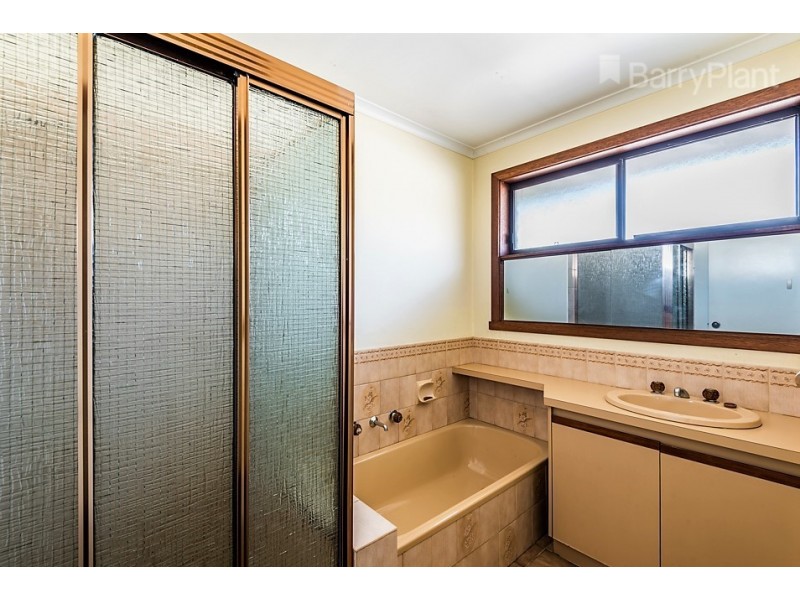 1 Fenton Court, Keysborough VIC 3173