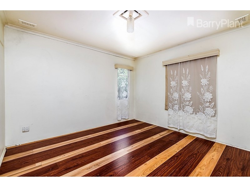 4 McLean Crescent, Dandenong North VIC 3175