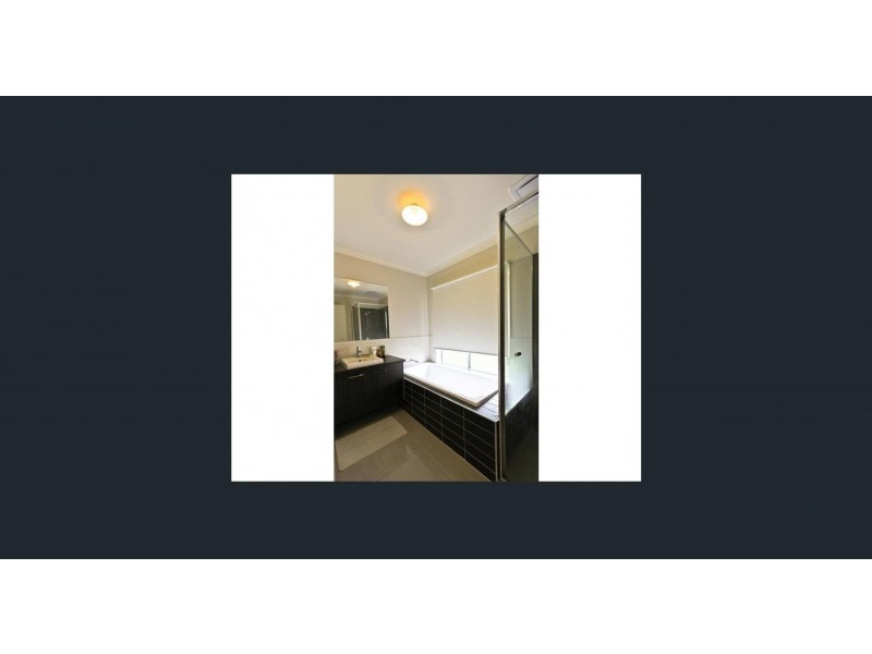 18 Lowell Drive, Keysborough VIC 3173