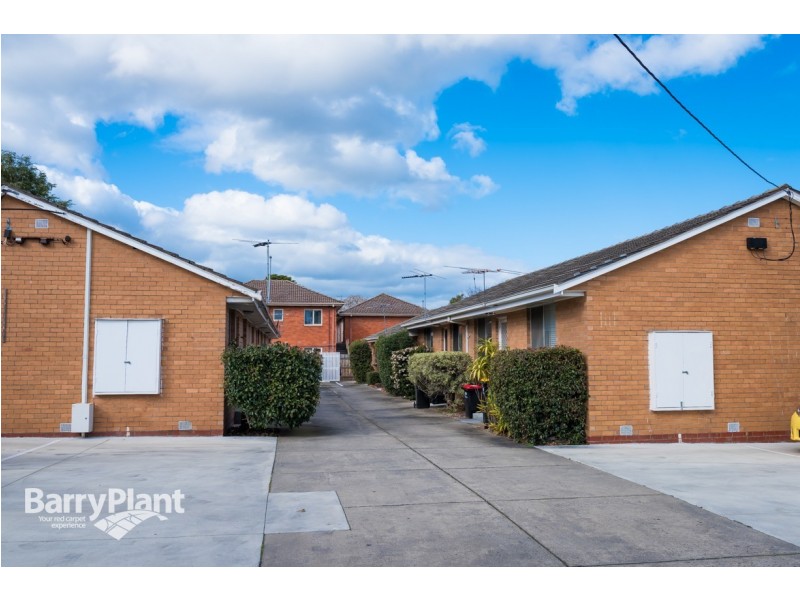 2/31 Larbert Road, Noble Park VIC 3174