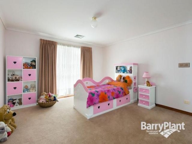 74 Bellbrook Drive, Dandenong North VIC 3175