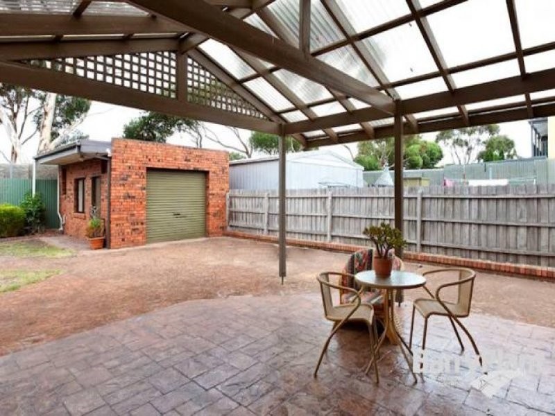 74 Bellbrook Drive, Dandenong North VIC 3175