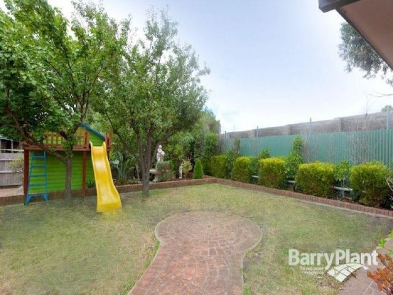 74 Bellbrook Drive, Dandenong North VIC 3175