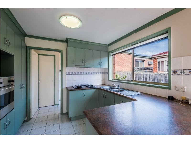 9 Carmel Avenue, Ferntree Gully VIC 3156