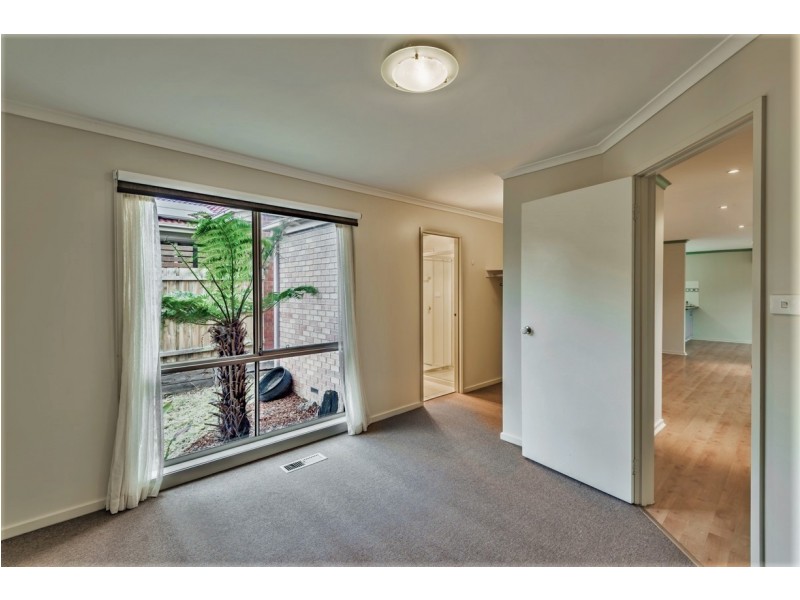 9 Carmel Avenue, Ferntree Gully VIC 3156