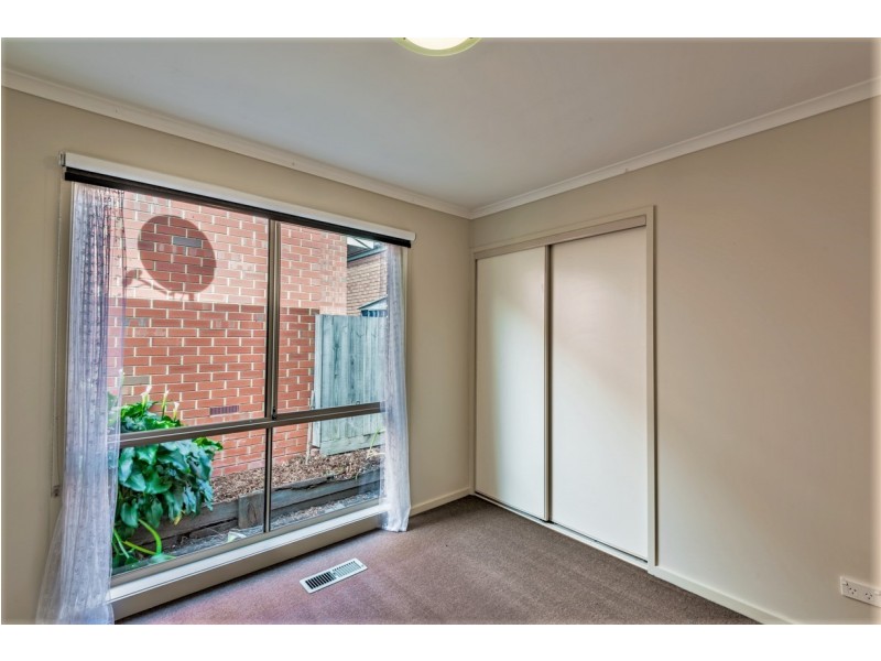 9 Carmel Avenue, Ferntree Gully VIC 3156