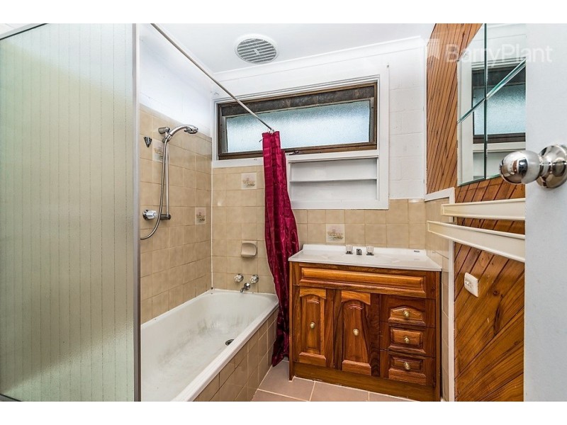 1/14 Carder Avenue, Seaford VIC 3198