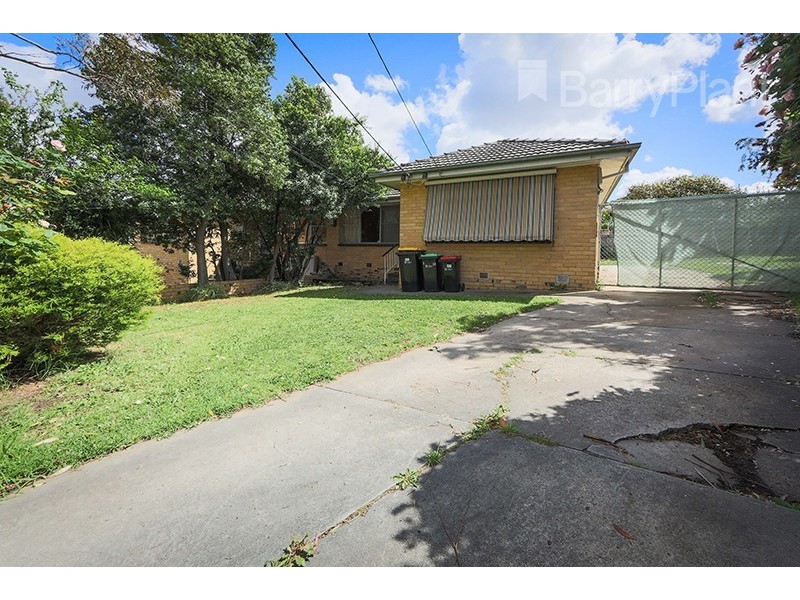 33B Kingswood Crescent, Noble Park North VIC 3174