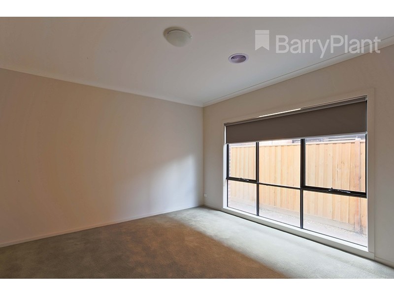 11 Grosvenor Street, Keysborough VIC 3173