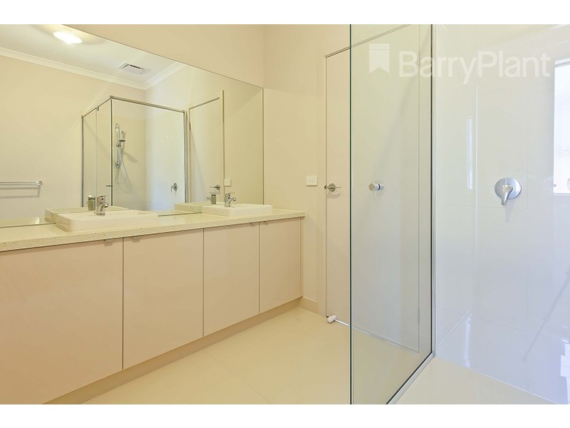 11 Grosvenor Street, Keysborough VIC 3173