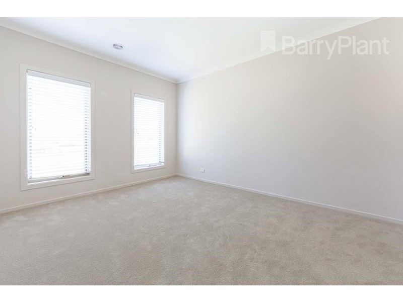 9 Grosvenor Street, Keysborough VIC 3173