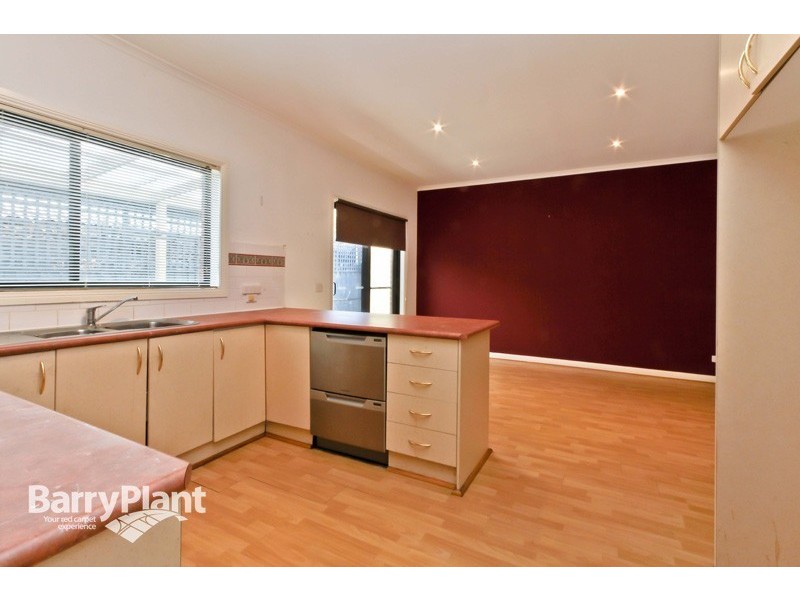 2/31 Ambrie Crescent, Noble Park VIC 3174