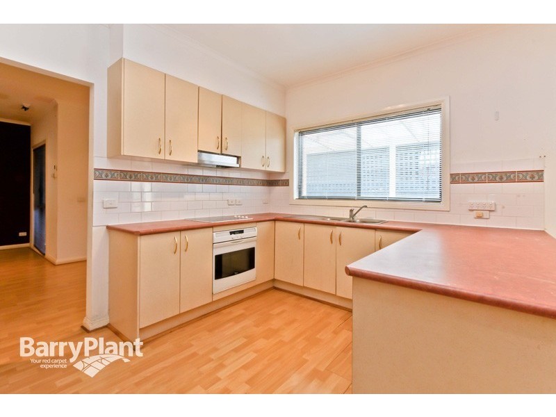 2/31 Ambrie Crescent, Noble Park VIC 3174