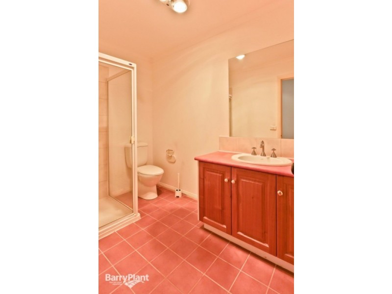 2/31 Ambrie Crescent, Noble Park VIC 3174